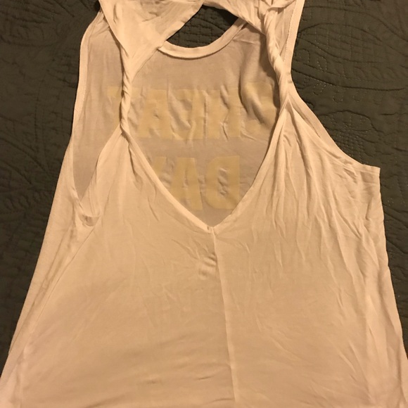 Top - Picture 2 of 3